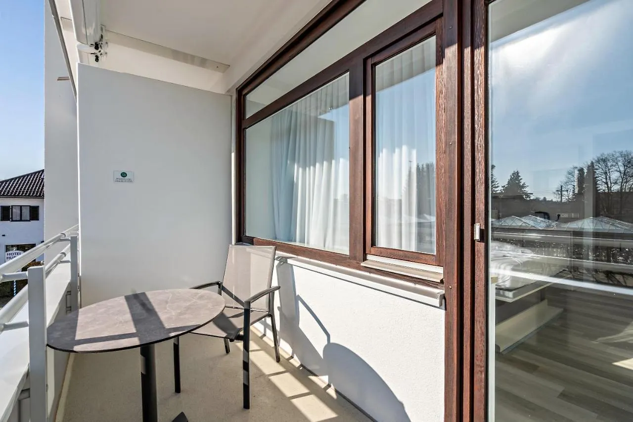 Huber Living Basic 302 Apartment Germering Germany