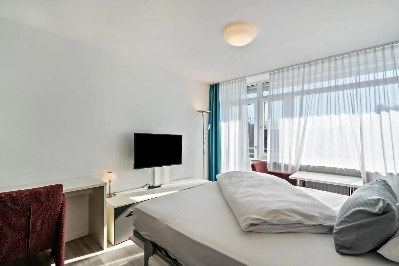 Huber Living Basic 302 Apartment Germering